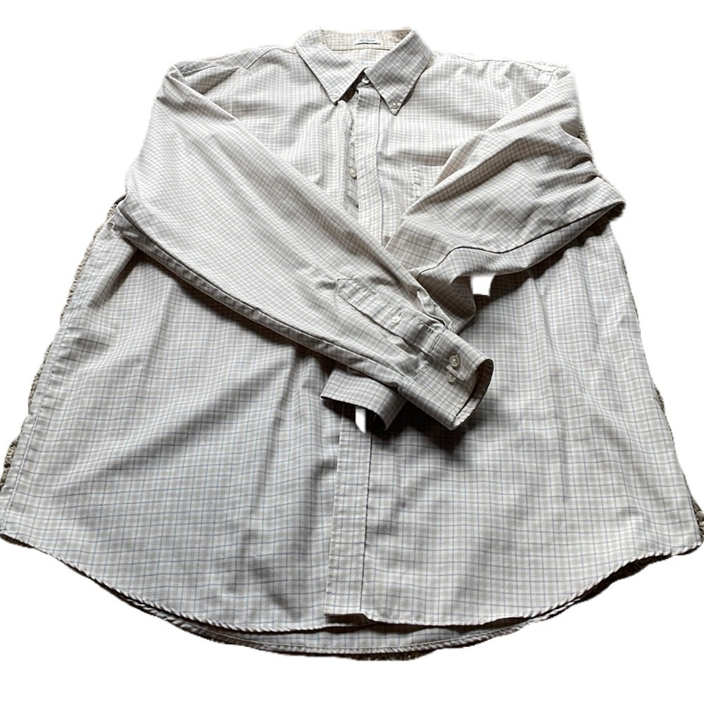 Van Heusen Men's XL 17 Long Sleeve Dress Shirt Button Up Classic Fit No Iron EUC